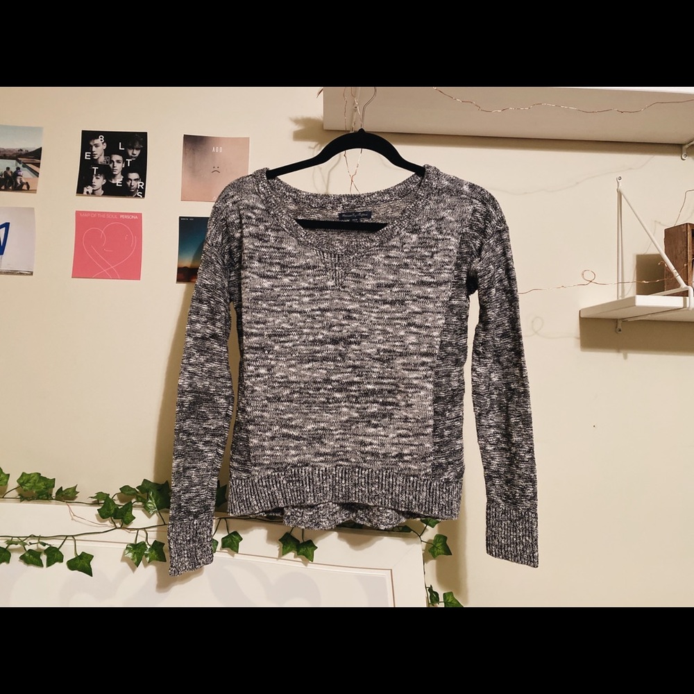 American Eagle Sweater